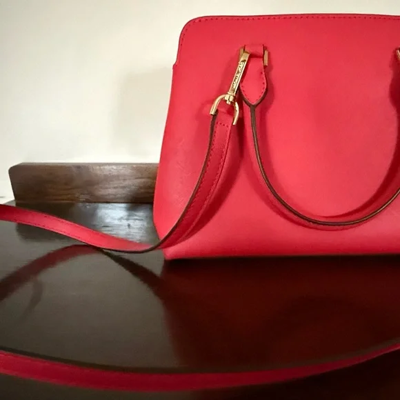 Michael Kors Vibrant Red Crossbody Bag - Picture 2 of 10